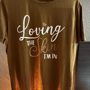 Women's Brown Graphic Tee - Loving the Skin I'm In